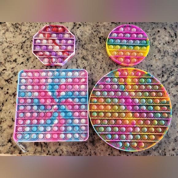 Pop It Fidget Toys. Set of 4 - Picture 1 of 3